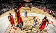 九游娱乐app下载-年度焦点之战，篮网横扫勇士，新时代的序章还是旧王朝的终曲？