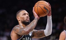 九游娱乐首页-魔术翻盘雄鹿，利拉德刷新纪录