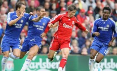 九游娱乐官方-舞台越大越强，爱德华兹在德甲争冠夜的传奇表演