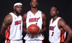 九游娱乐app下载-美国NBA新赛季季后赛战火燃烧