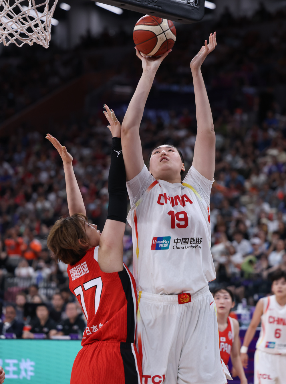 青年篮球比赛纪实日本队傲视群雄尽数战胜