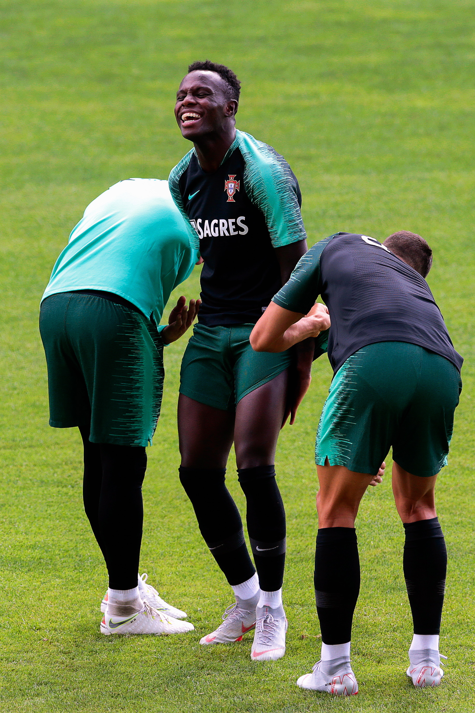 包含欧洲国家足球赛备战期间训练积极有序的词条 包含欧洲国家足球赛备战期间训练积极有序的词条