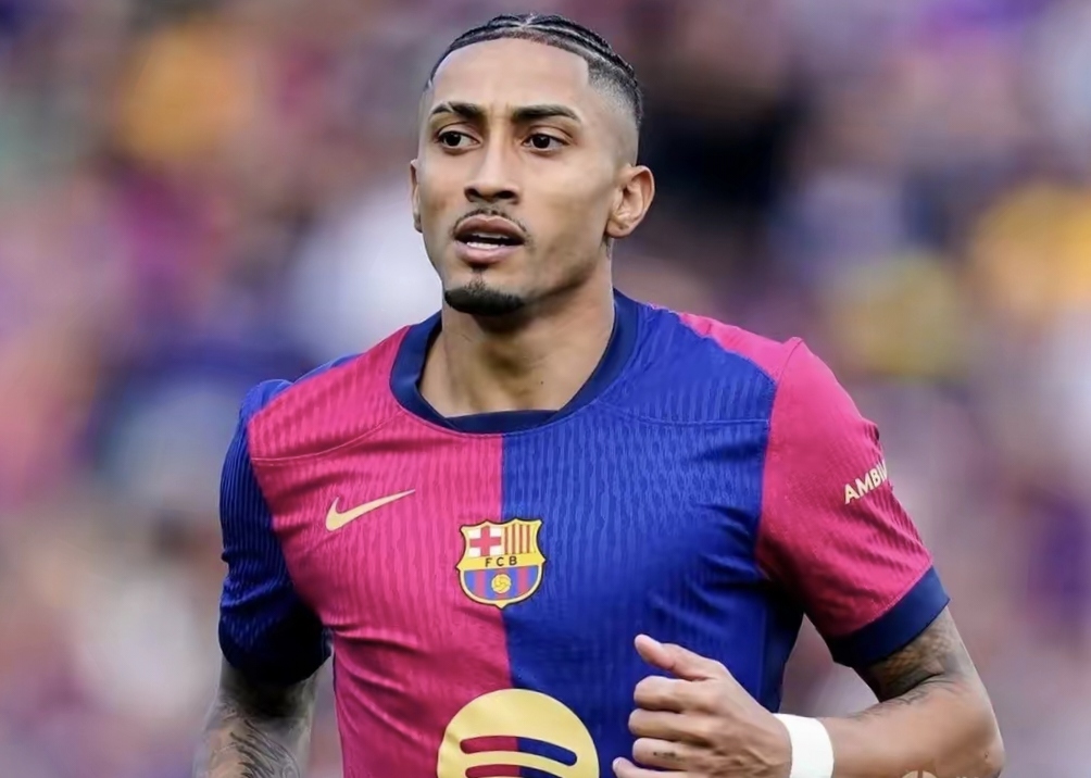 包含巴萨后卫表现抢眼,获得联赛最佳球员评选的词条 包含巴萨后卫表现抢眼,获得联赛最佳球员评选的词条