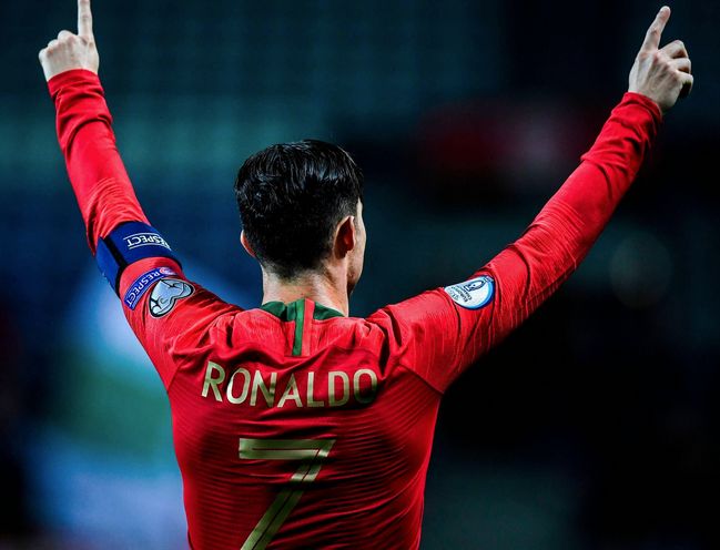 关于拜仁逆转波兰,C罗制霸全场的信息 关于拜仁逆转波兰,C罗制霸全场的信息