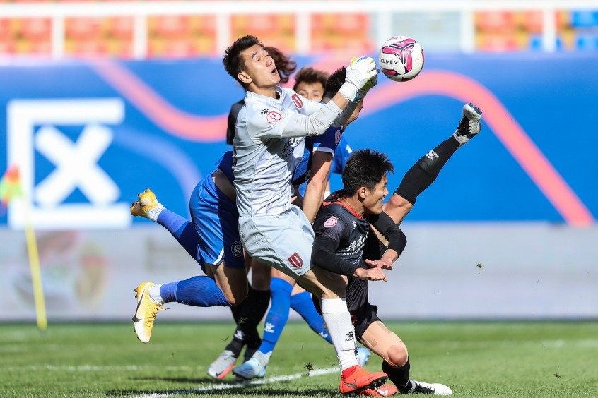 包含黄海备战对手，力保不败的势头的词条