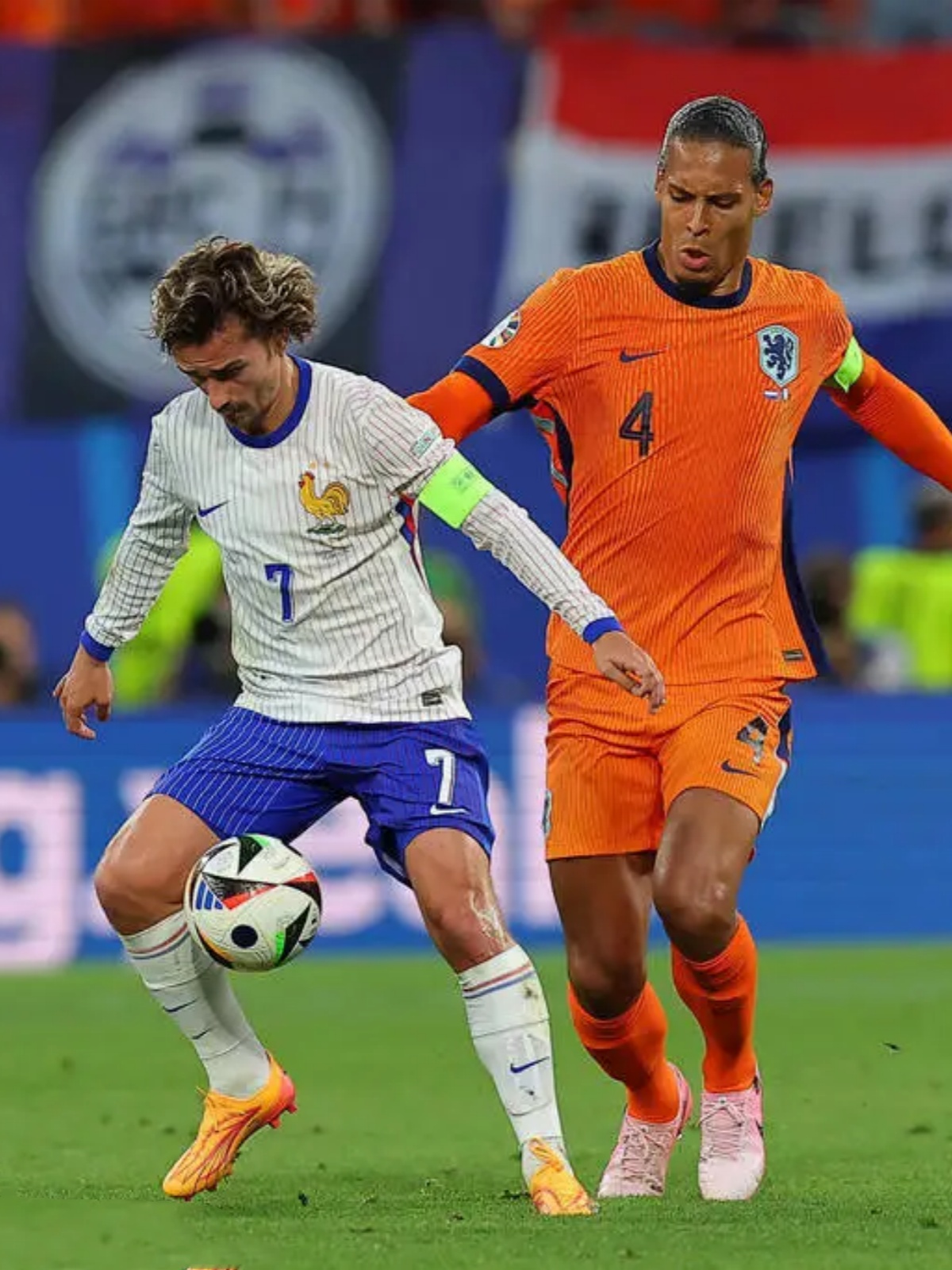 关于精彩不断的欧洲足球联赛，各队实力抗衡激战的信息