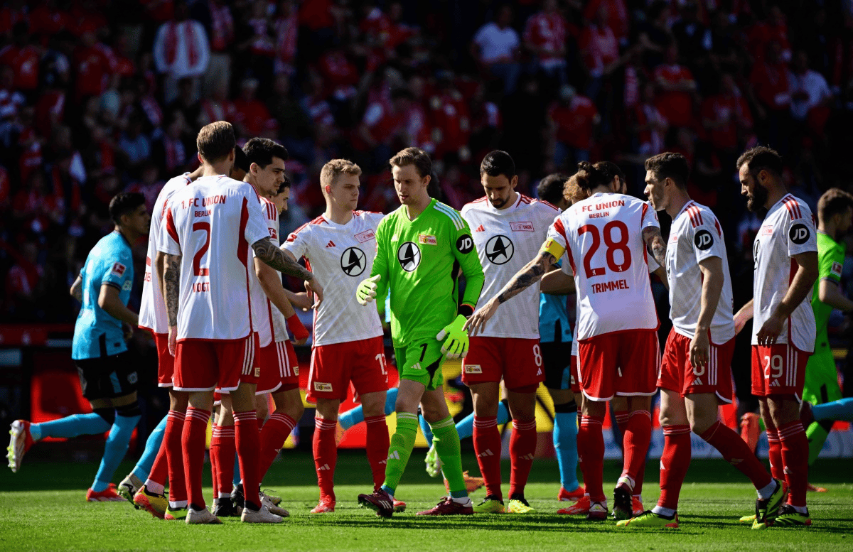 包含法兰克福客场取分德甲中游十分之差的词条