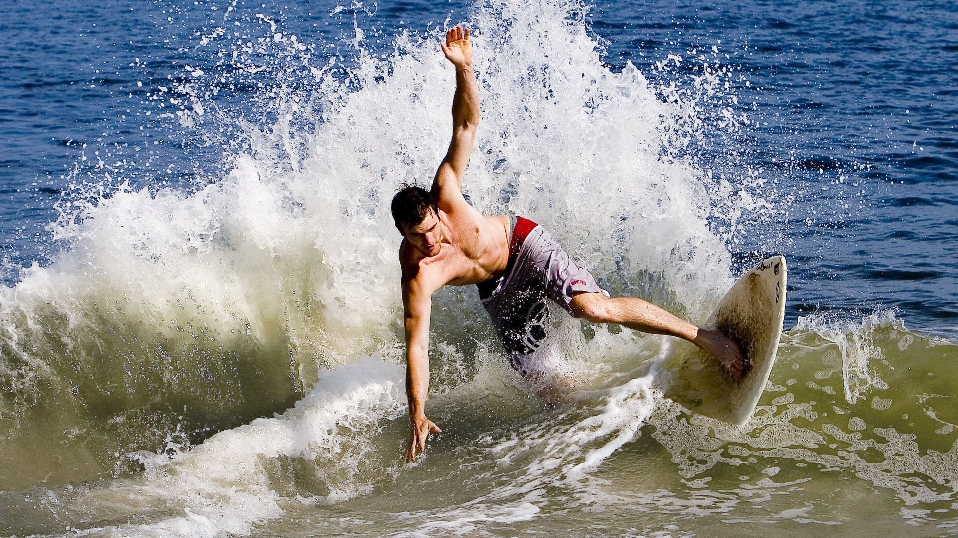埃及争冠战力克奥地利，布雷默连续得分狂潮锁定胜局